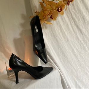 Alfani Pointed Black Heels ~ Size 7